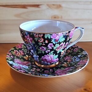 Vintagr 1952 Royal Winton Chelsea Chintz Bone China Cup & Saucer.